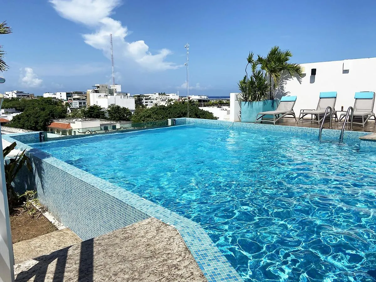 Studio W/Rooftop Pool Only 2 Mins From The Beach Playa del Carmen